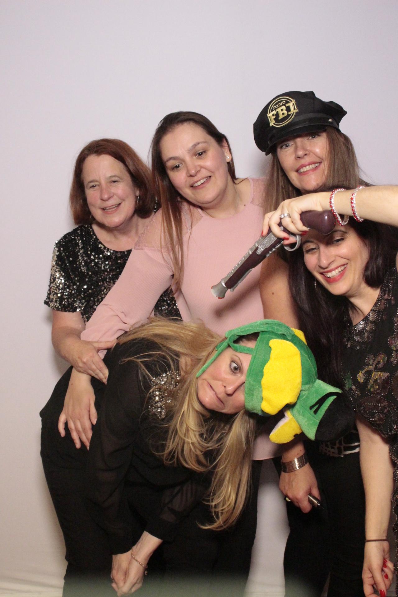 Danielle’s 40th birthday | View more photos from the event at gallery.myphotoboothexperience.co.uk/u/MyPhotoBoothExperienceLtd/Danielle’s-40th-birthday
